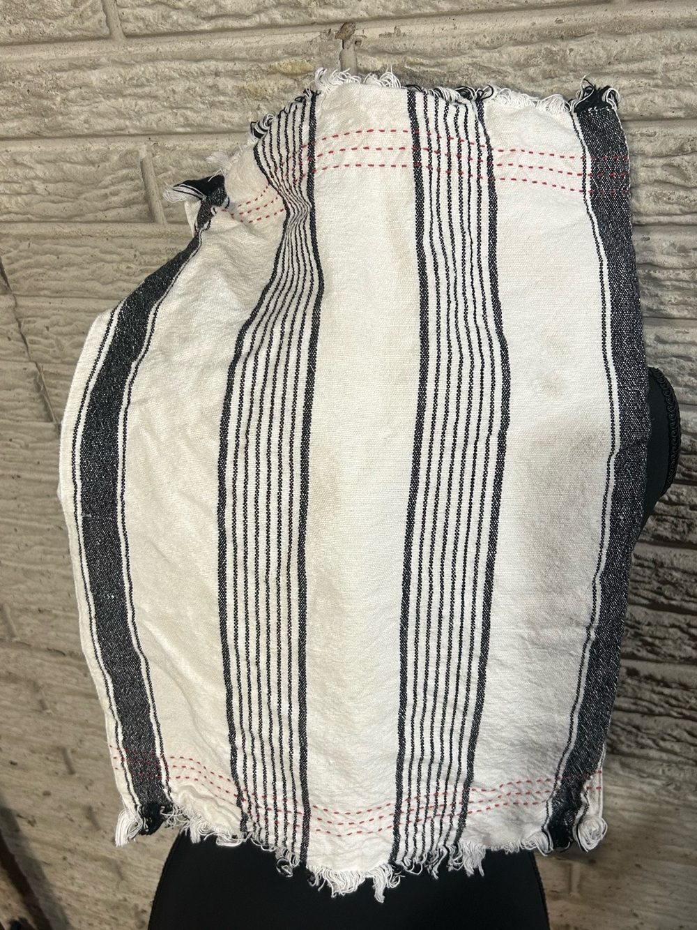 Striped Woven Double-Lined Placemats Lot of 6 Gray Stripes with Red Stitching